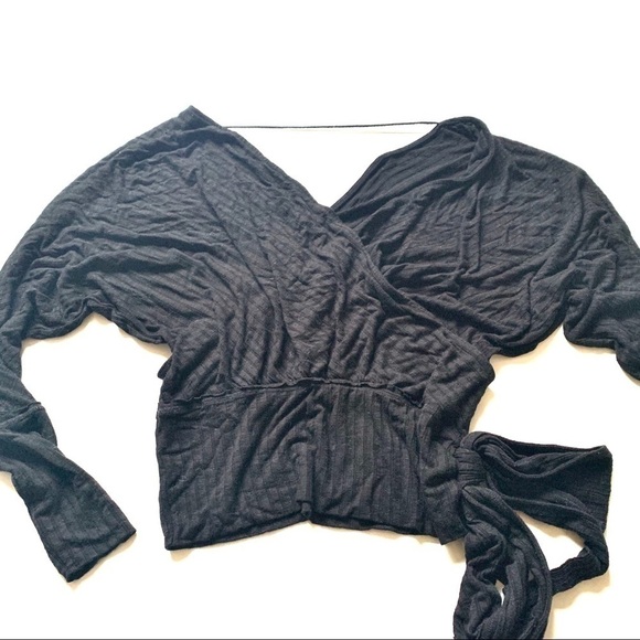 We The Free People East Coast Wrap Top small - Picture 3 of 7